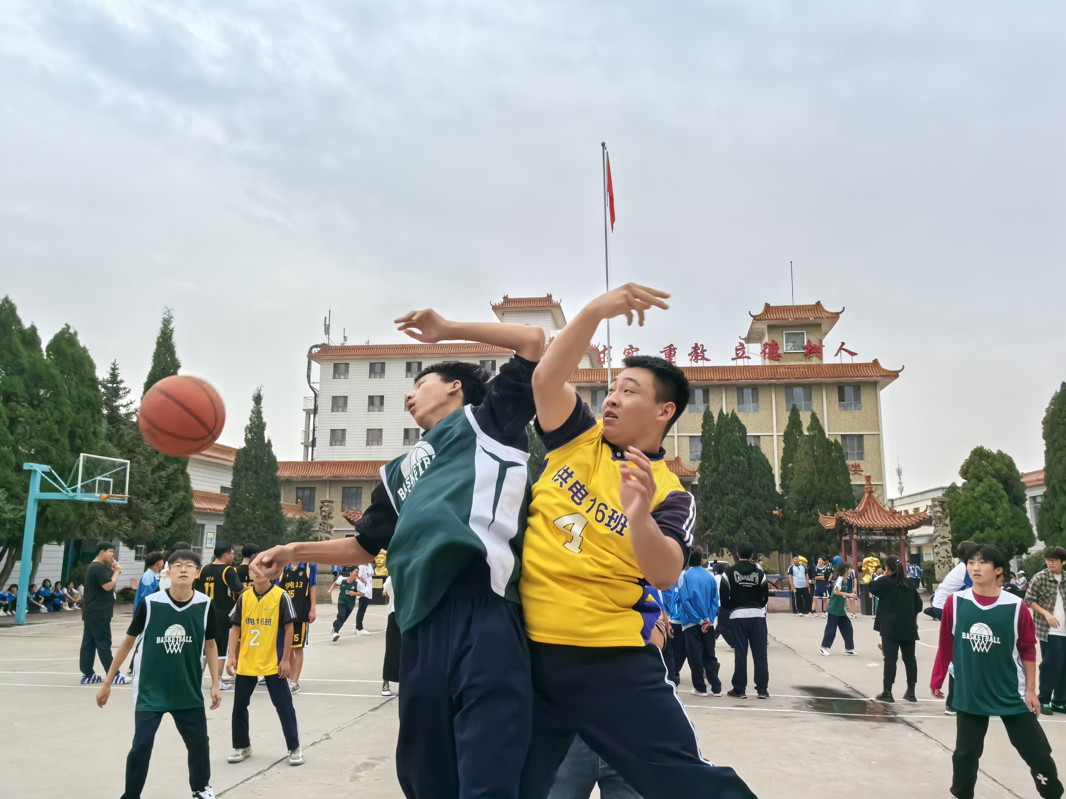 开云体育app-内蒙古男篮稳扎稳打，积极备战下一场