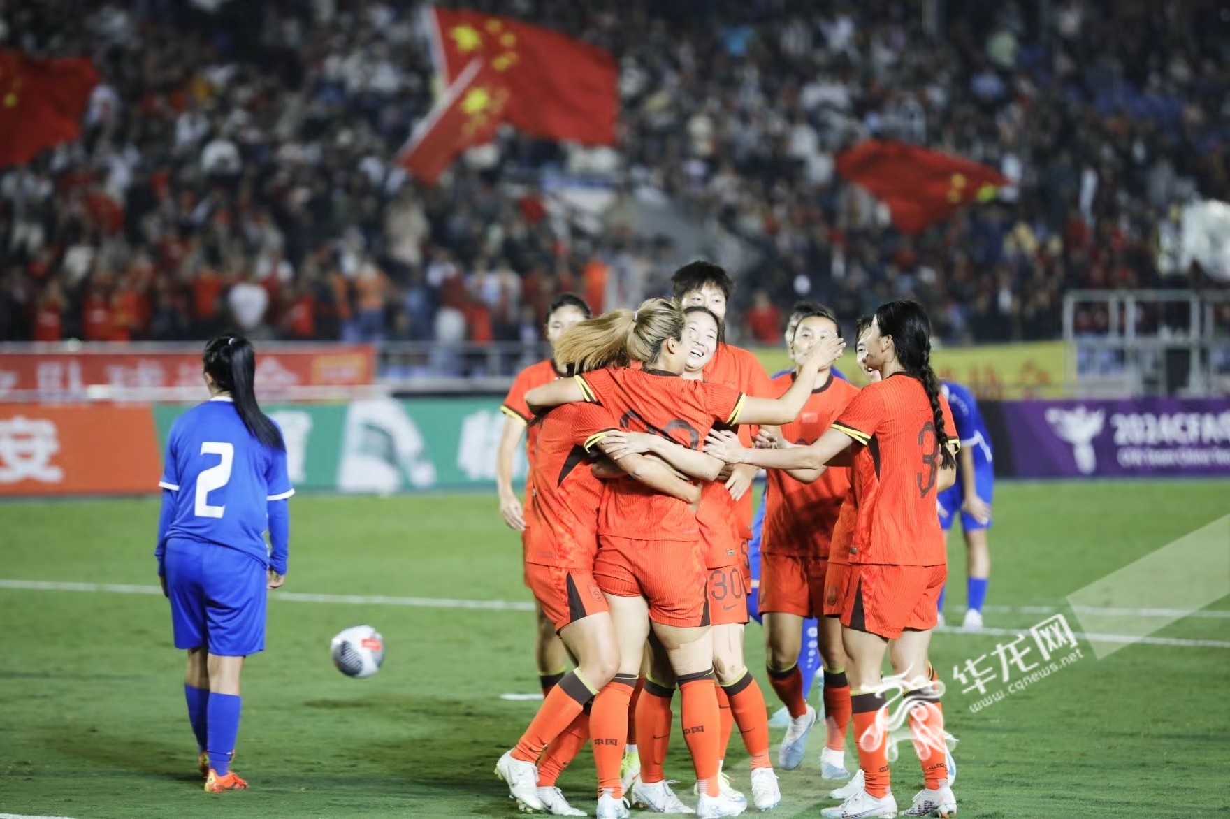 开云体育官方网站-女足比赛中，中国队防守稳健，完胜对手