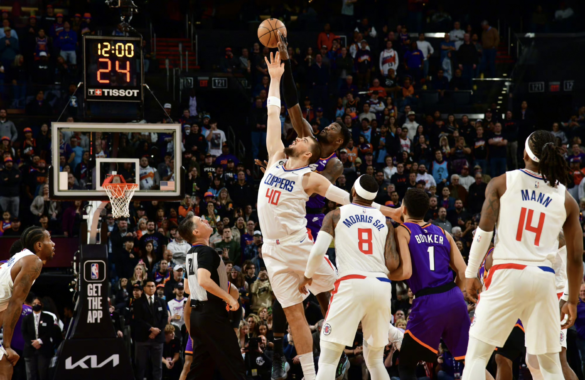 开云APP-太阳头第一，艾顿爆发抢篮板帮助球队登顶西部榜首的简单介绍