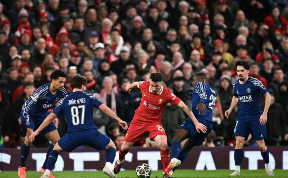 包含巴黎圣日耳曼客场逆袭,晋级下一轮的词条 包含巴黎圣日耳曼客场逆袭,晋级下一轮的词条