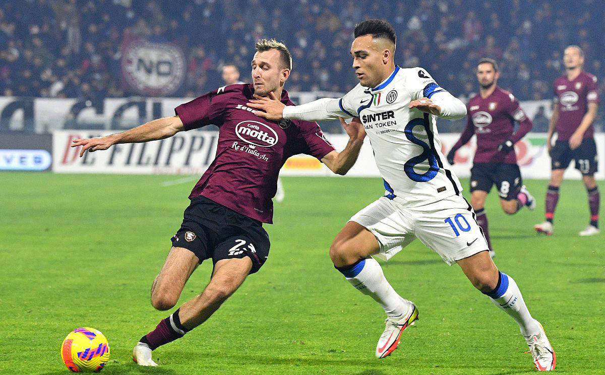 都灵遭遇主场惨败,保级压力增大的简单介绍 都灵遭遇主场惨败,保级压力增大的简单介绍