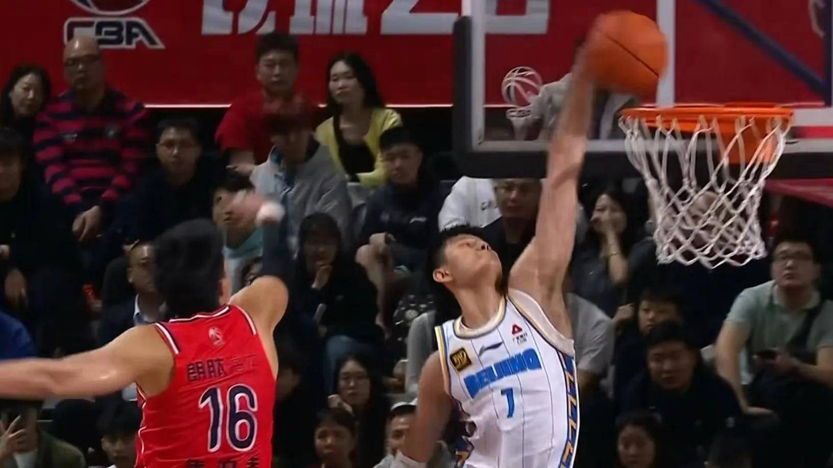 包含独领风骚的一战,球队在CBA比赛中一骑绝尘的词条 包含独领风骚的一战,球队在CBA比赛中一骑绝尘的词条