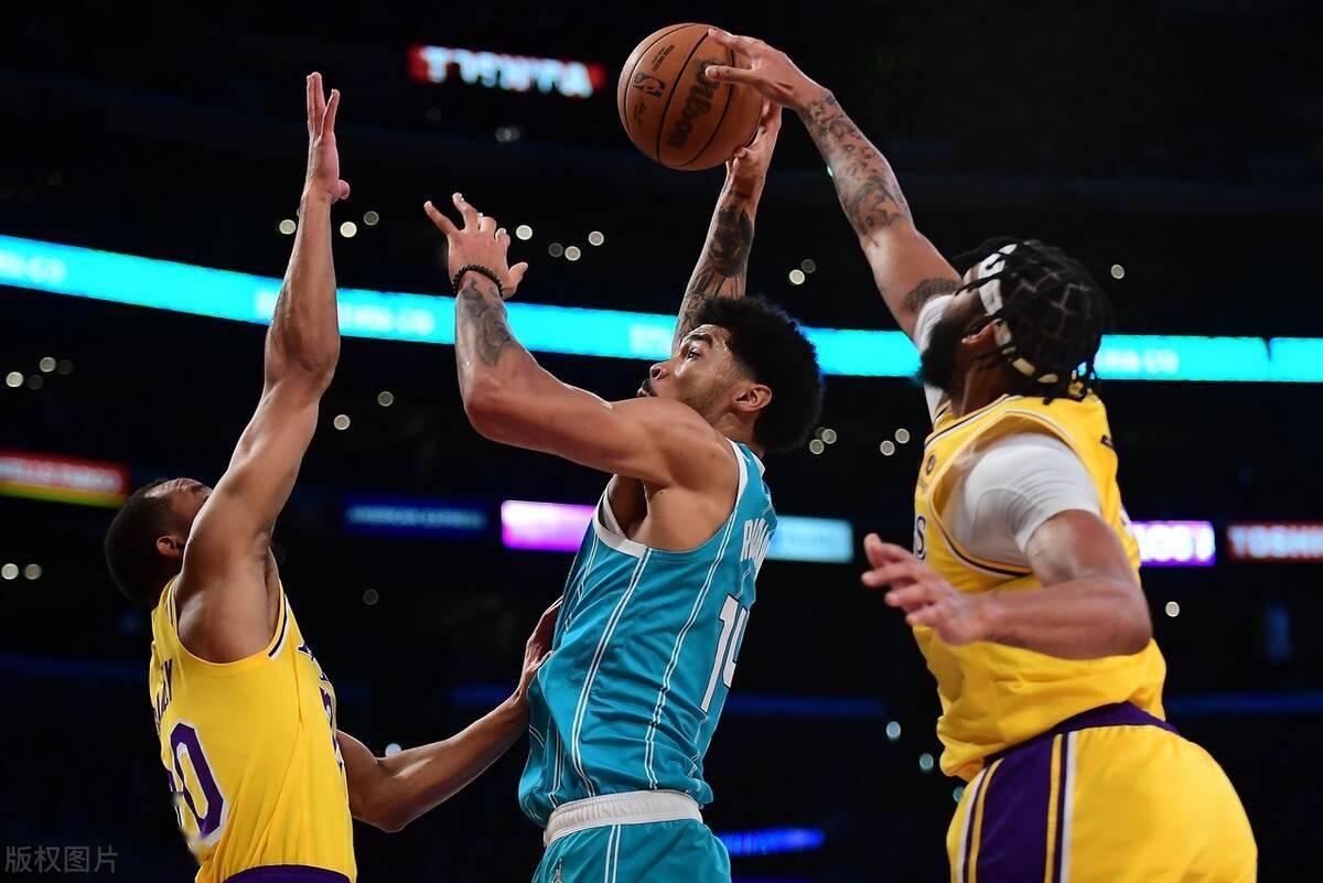 关于福建队上演惊险反超,成为亮点的信息 关于福建队上演惊险反超,成为亮点的信息