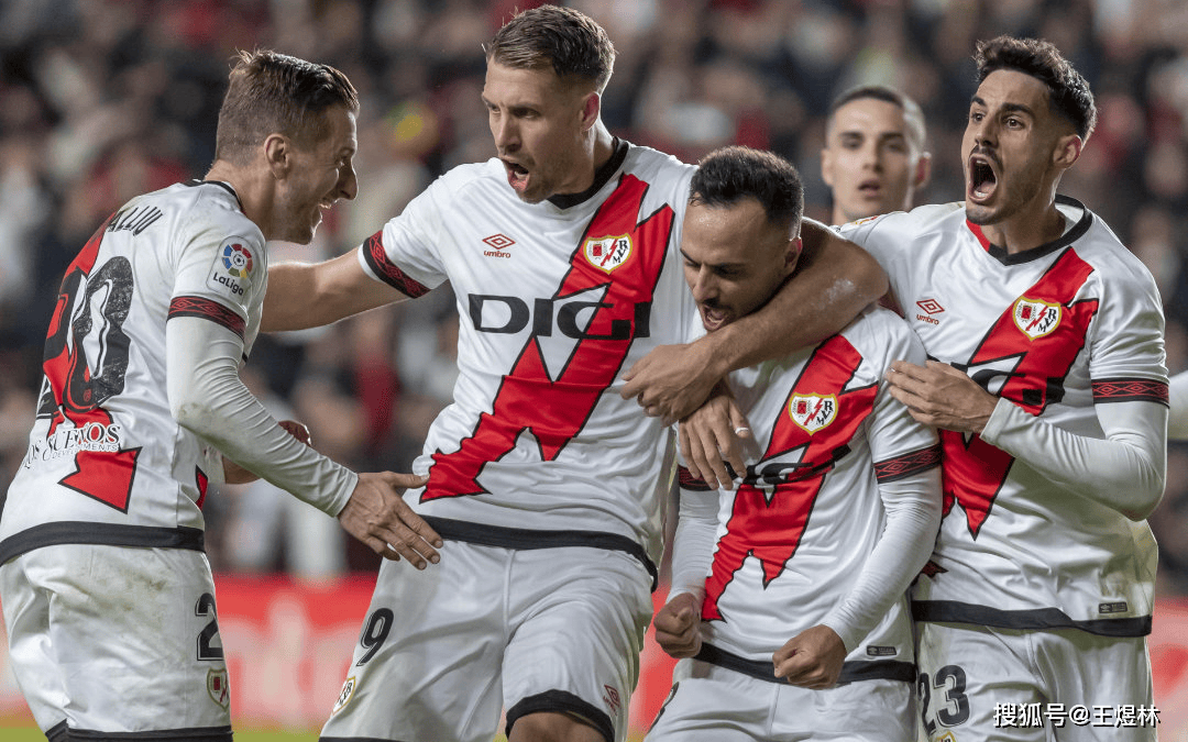 包含赫罗纳惨遭失利，队员备战痛失信心的词条