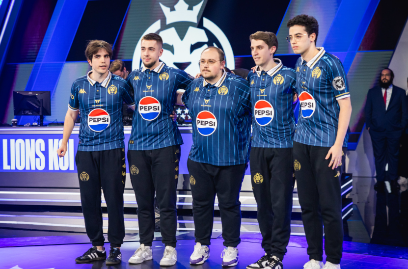 开云体育官方网站-西班牙球队球员被曝私生活丑闻，引起围观热议的简单介绍