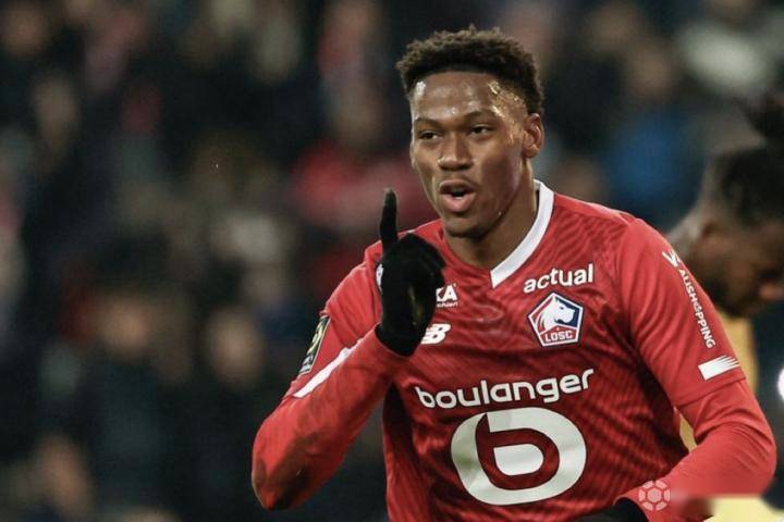 开云体育官网-里尔赛季表现亮眼后卫回归球队实力倍增的简单介绍