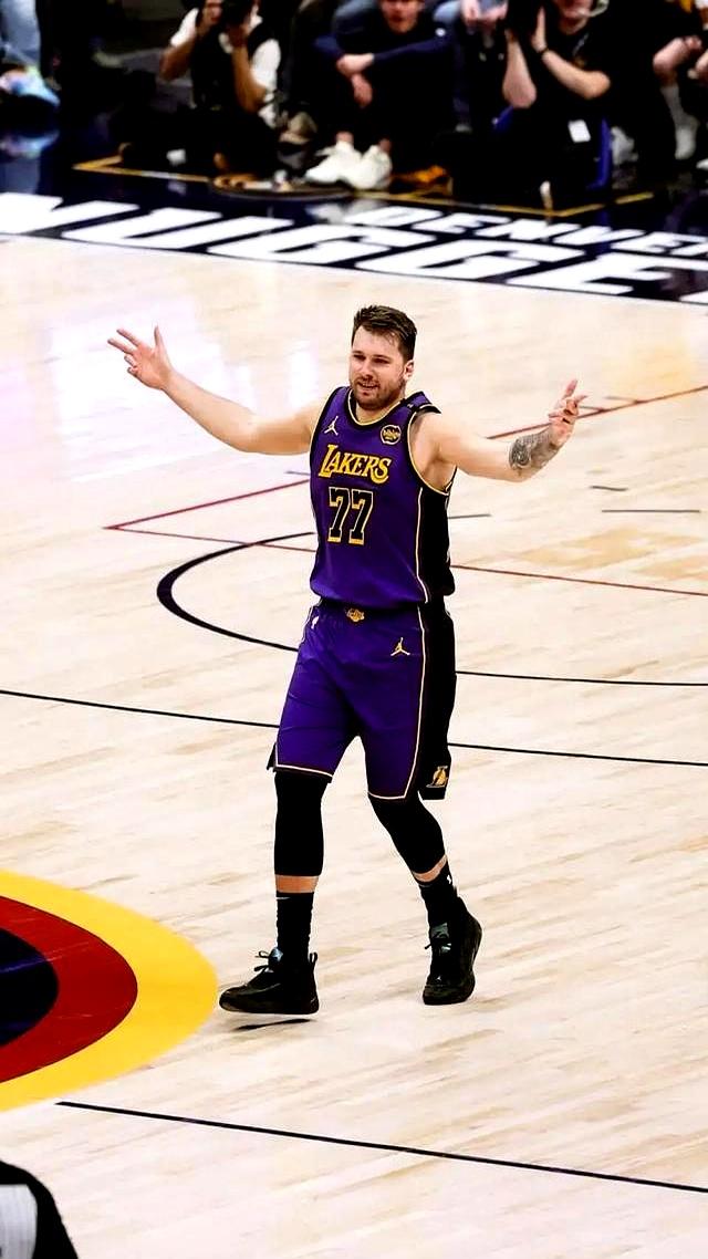 包含猛龙客场大胜掘金,继续保持东部第一的词条 包含猛龙客场大胜掘金,继续保持东部第一的词条