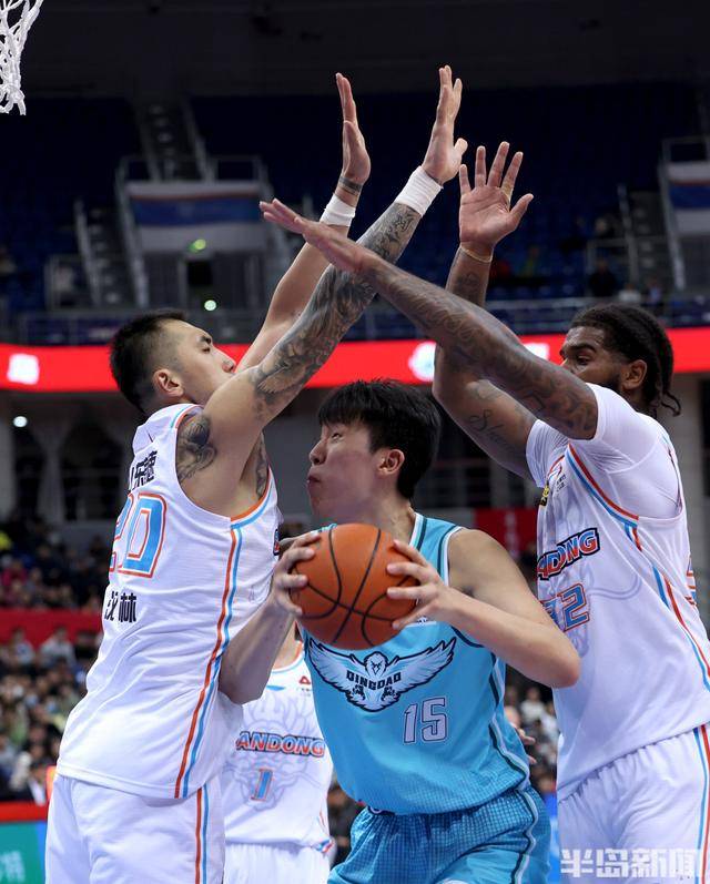 开云体育app-山东男篮主场连胜，士气高涨迎战强敌