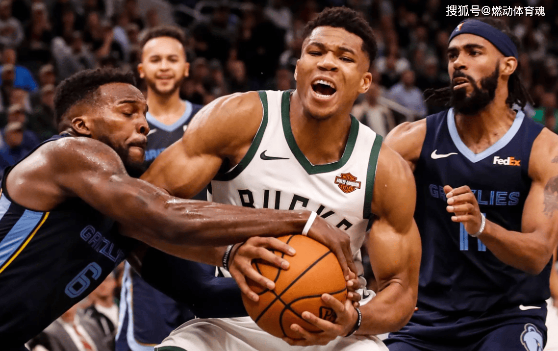 雄鹿大将字母哥莱昂纳德迎来球队新生力量 雄鹿大将字母哥莱昂纳德迎来球队新生力量