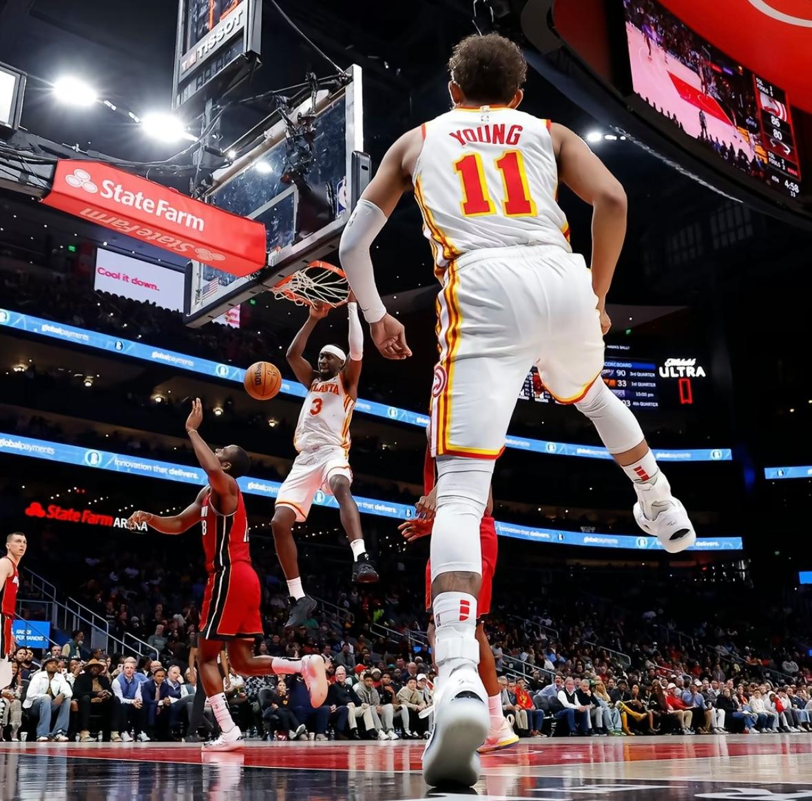 开云体育官网-热火轻取老鹰，客场战绩再上升