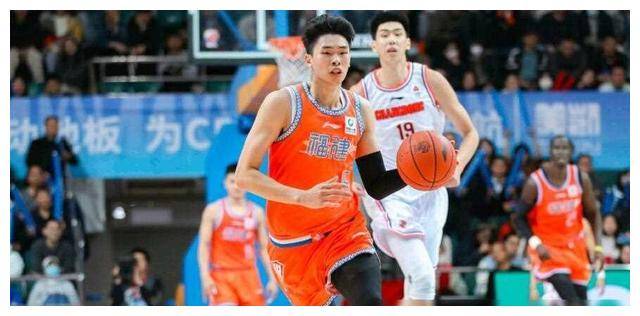 江苏队逆袭广东男篮,创造奇迹 江苏队逆袭广东男篮,创造奇迹