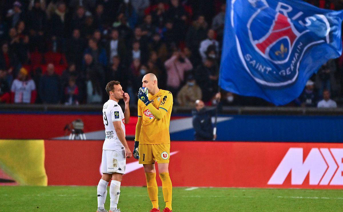 开云体育APP下载-巴黎客场大胜，小组出线形势扭转