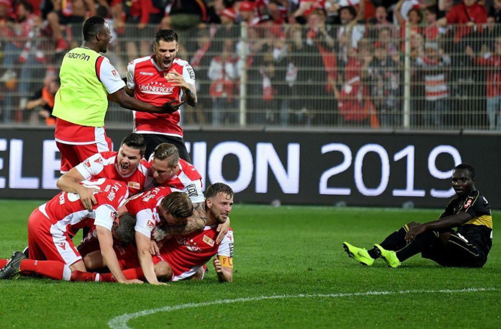 柏林赫塔连败结束,重返胜利轨道 柏林赫塔连败结束,重返胜利轨道