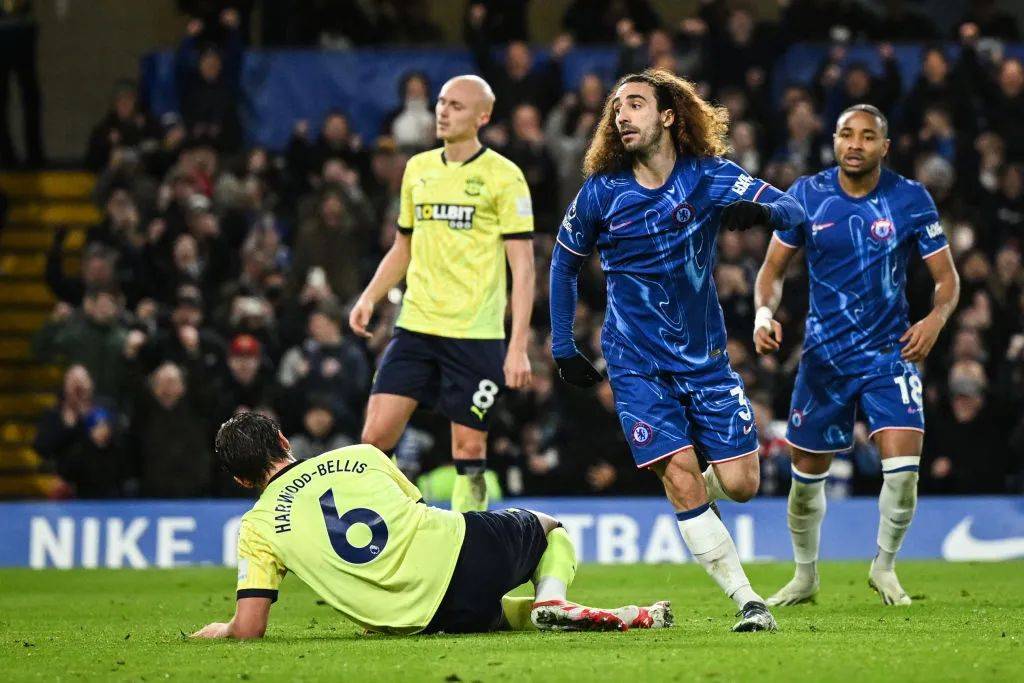 切尔西大获全胜,晋级前景乐观 切尔西大获全胜,晋级前景乐观