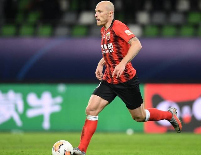 恒大主场击败苏宁,取得关键胜利 恒大主场击败苏宁,取得关键胜利