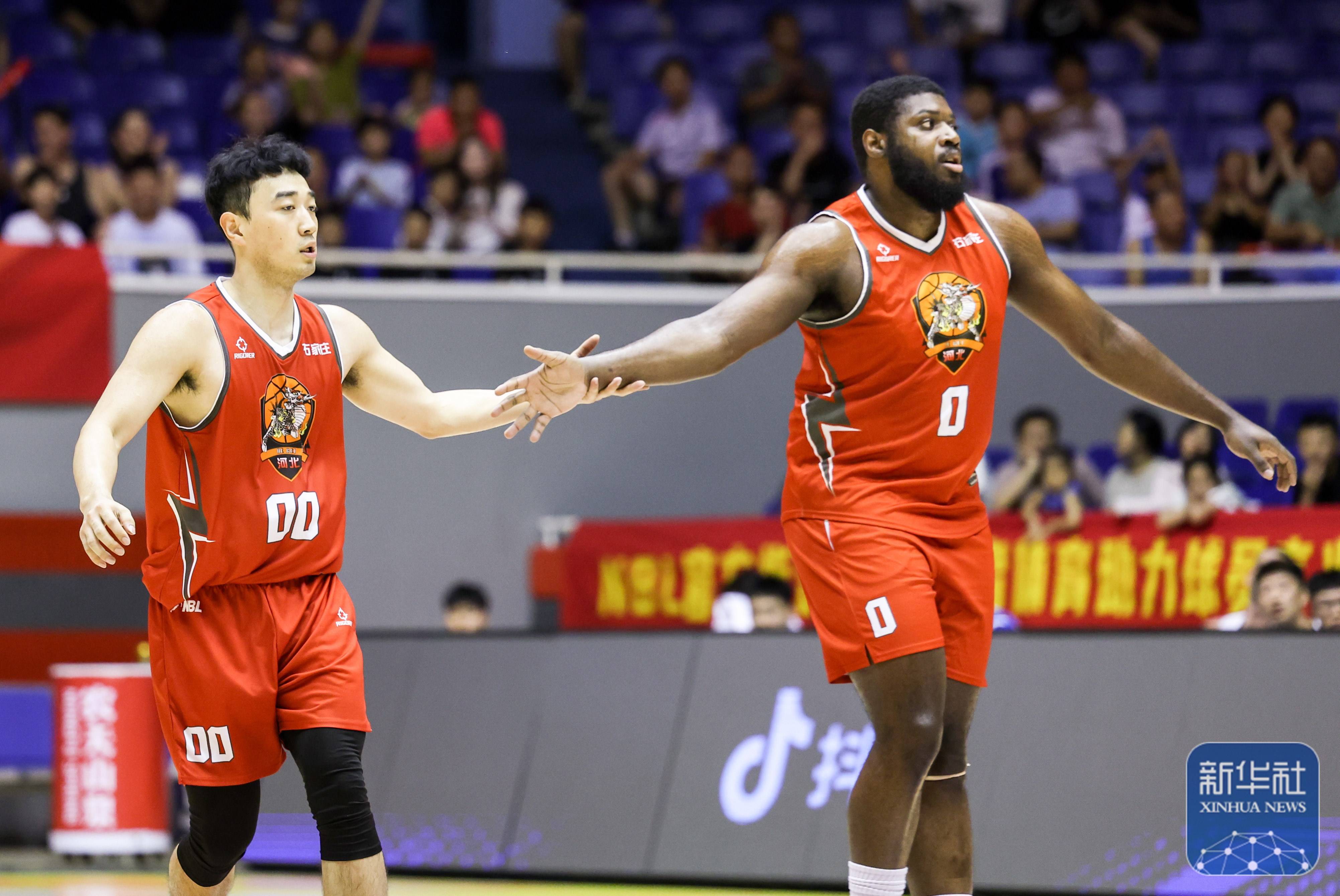 男子篮球联赛即将掀起新一轮较量 男子篮球联赛即将掀起新一轮较量