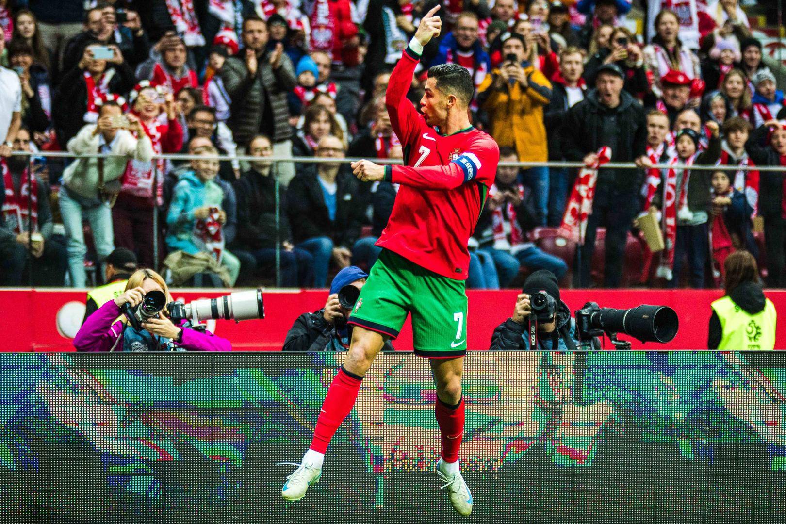 包含荷兰险胜克罗地亚,晋级欧洲国家联赛半决赛的词条 包含荷兰险胜克罗地亚,晋级欧洲国家联赛半决赛的词条