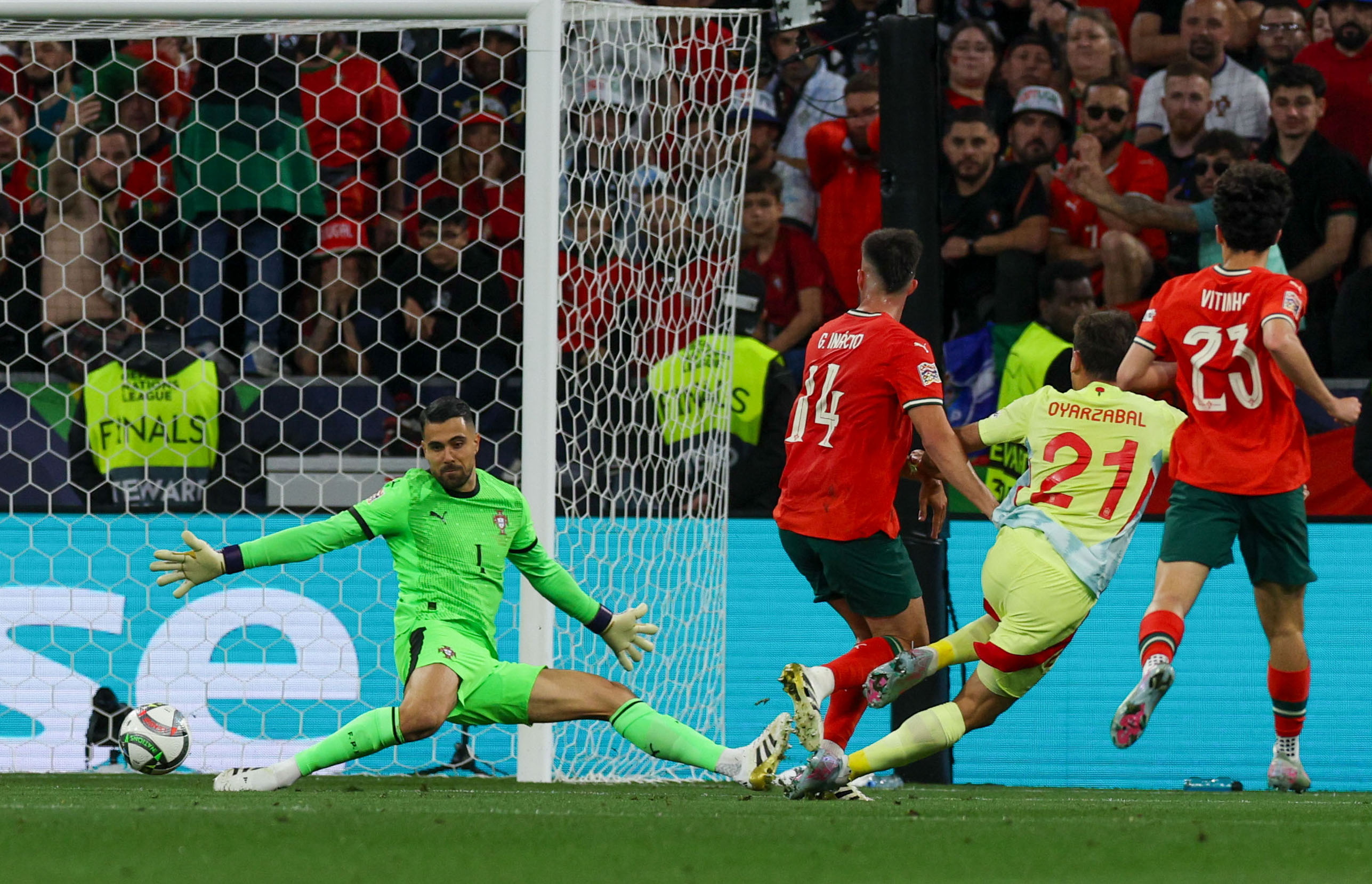 开云体育中国-葡萄牙主场憾平塞尔维亚，保持不败之身