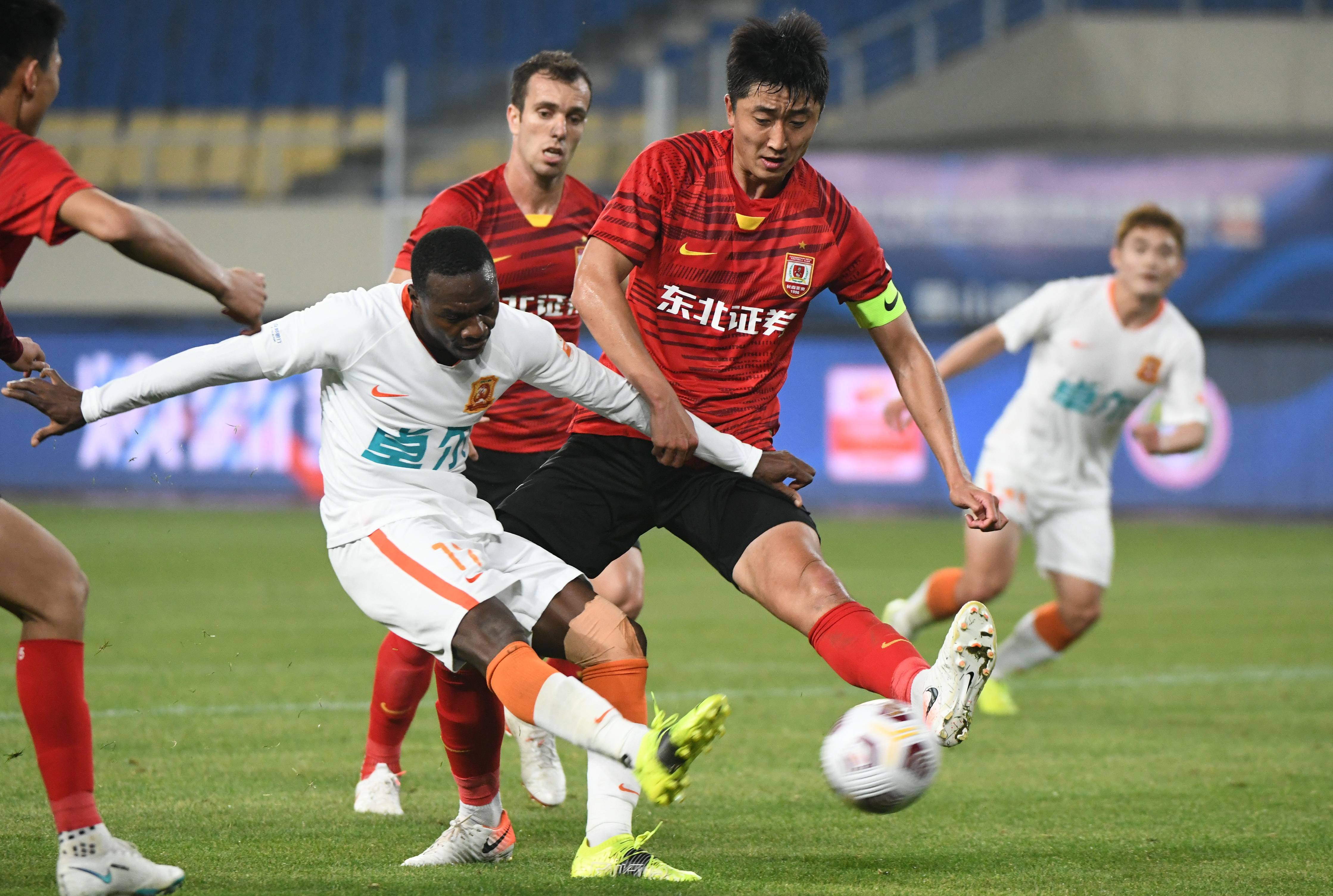 拜仁慕尼黑大获全胜,欧冠半决赛前景堪忧 拜仁慕尼黑大获全胜,欧冠半决赛前景堪忧