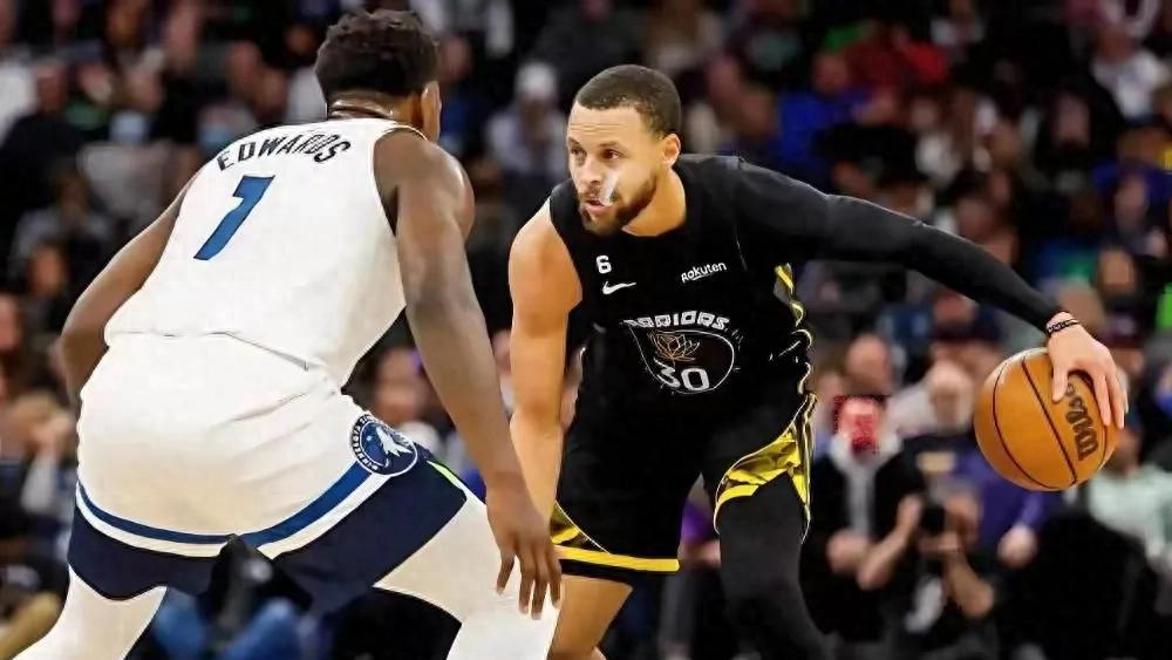 开云体育官方网站-球星因伤缺席比赛，球队实力大减