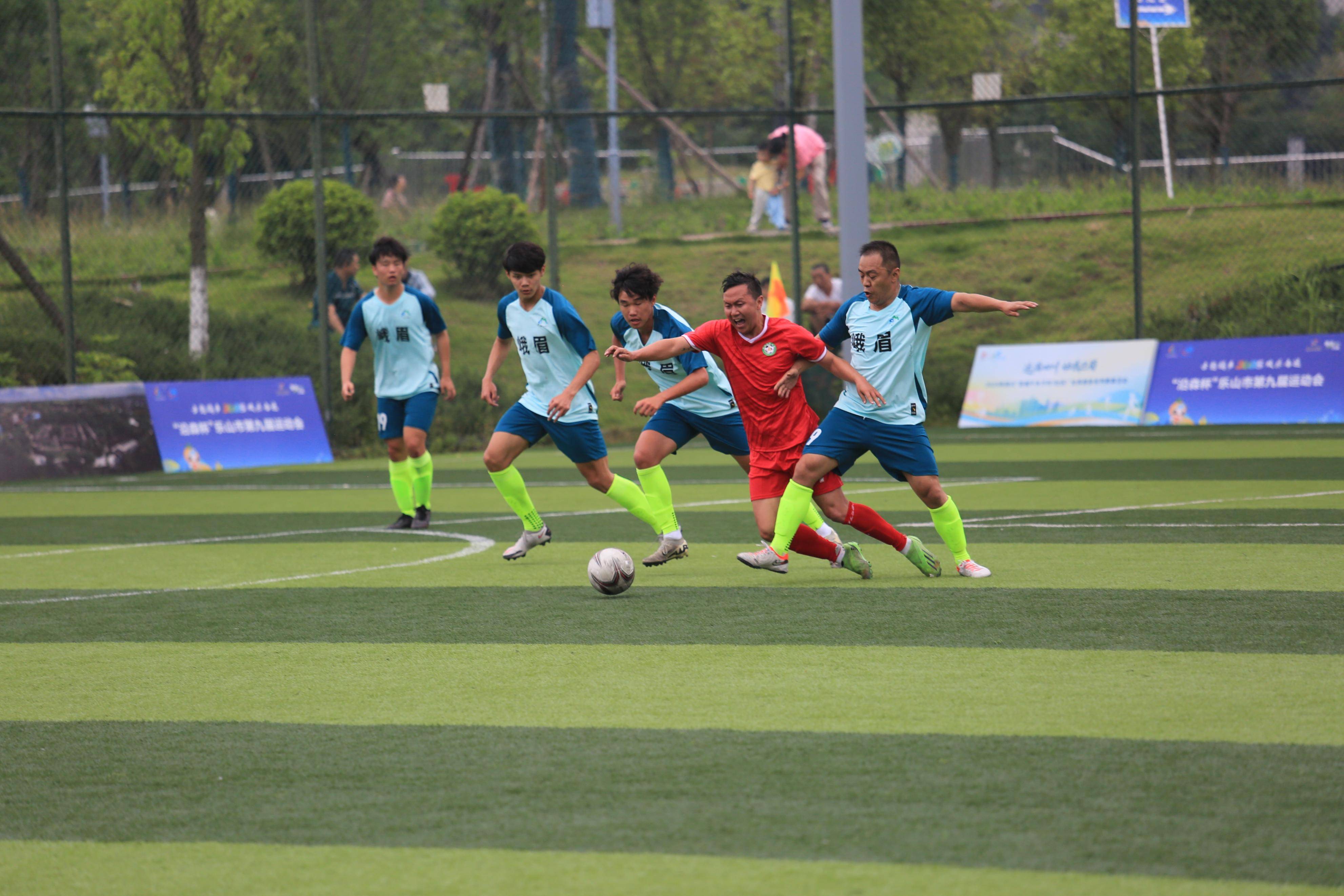 国内足球联赛球队实力逐渐提升 国内足球联赛球队实力逐渐提升