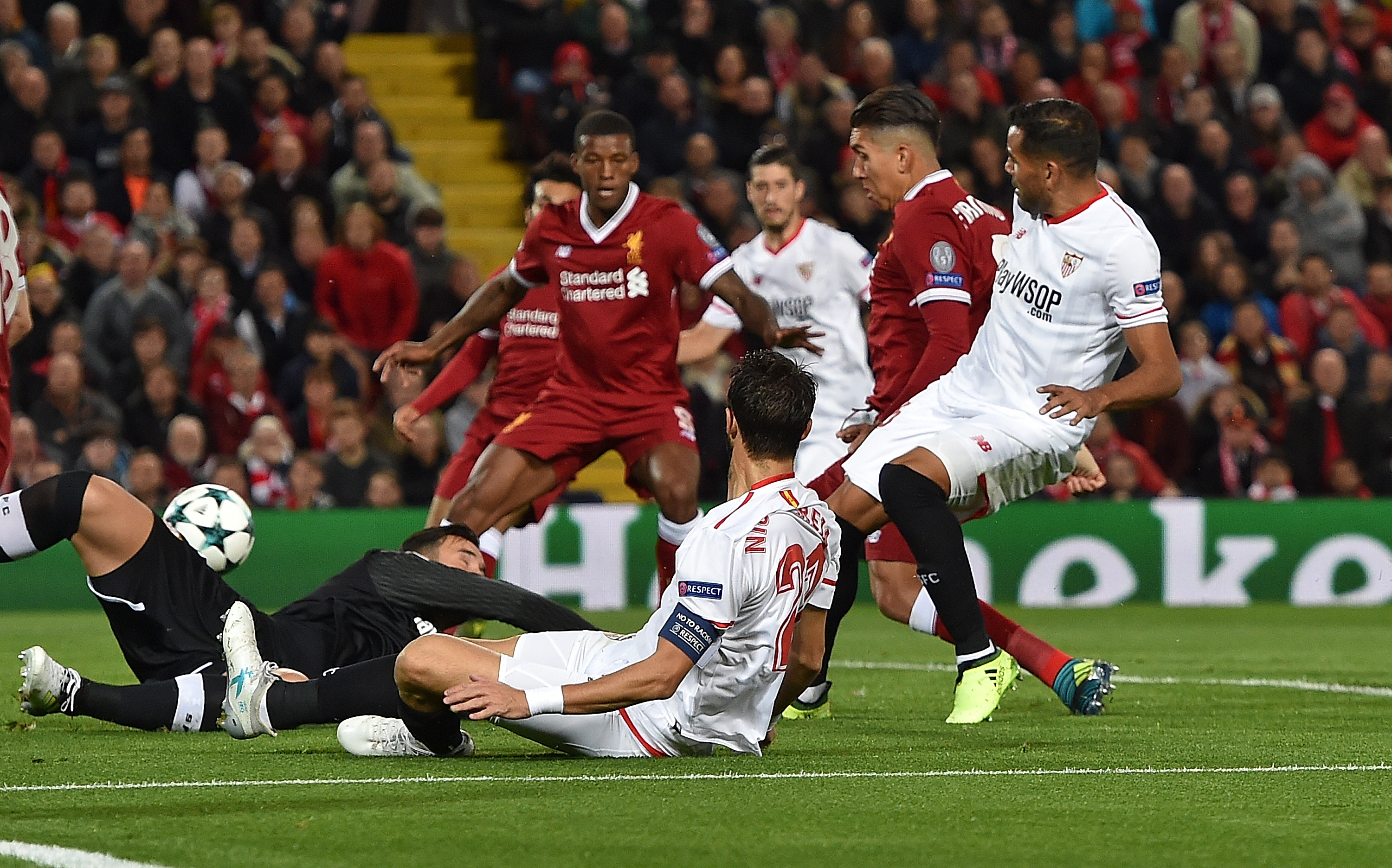 包含西班牙客场战平希腊,小组领先优势保持的词条 包含西班牙客场战平希腊,小组领先优势保持的词条