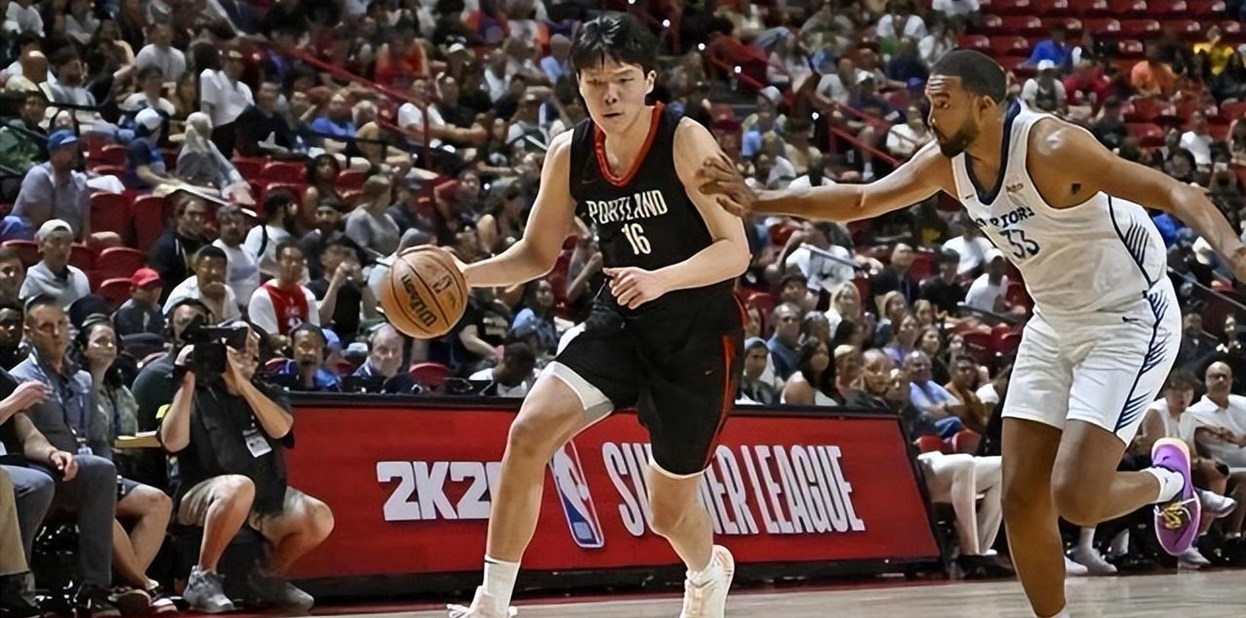 赛季新星闪耀球场,风格各异展示才华惊艳众人 赛季新星闪耀球场,风格各异展示才华惊艳众人