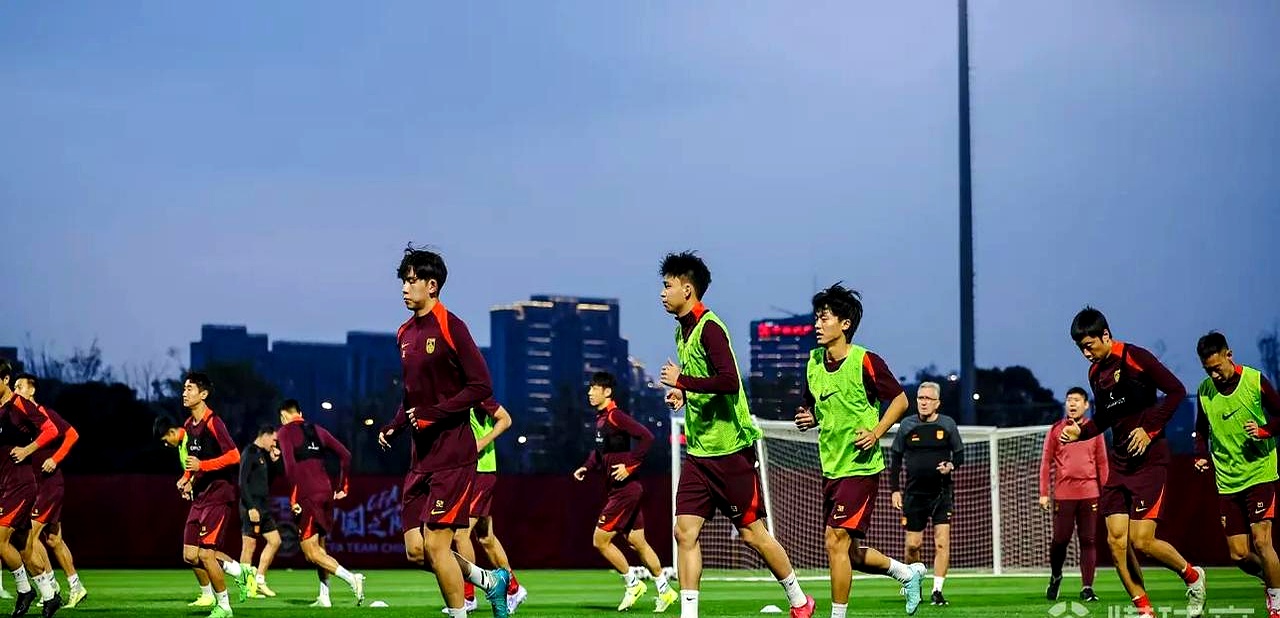 新引援崭露头角,球队阵容壮大备战强敌的简单介绍 新引援崭露头角,球队阵容壮大备战强敌的简单介绍