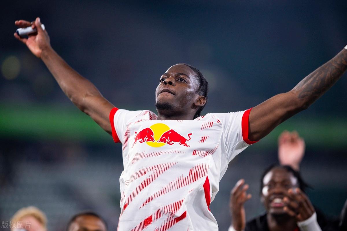 包含沃尔夫斯堡球队奮起直追,迎戰挑戰的词条 包含沃尔夫斯堡球队奮起直追,迎戰挑戰的词条