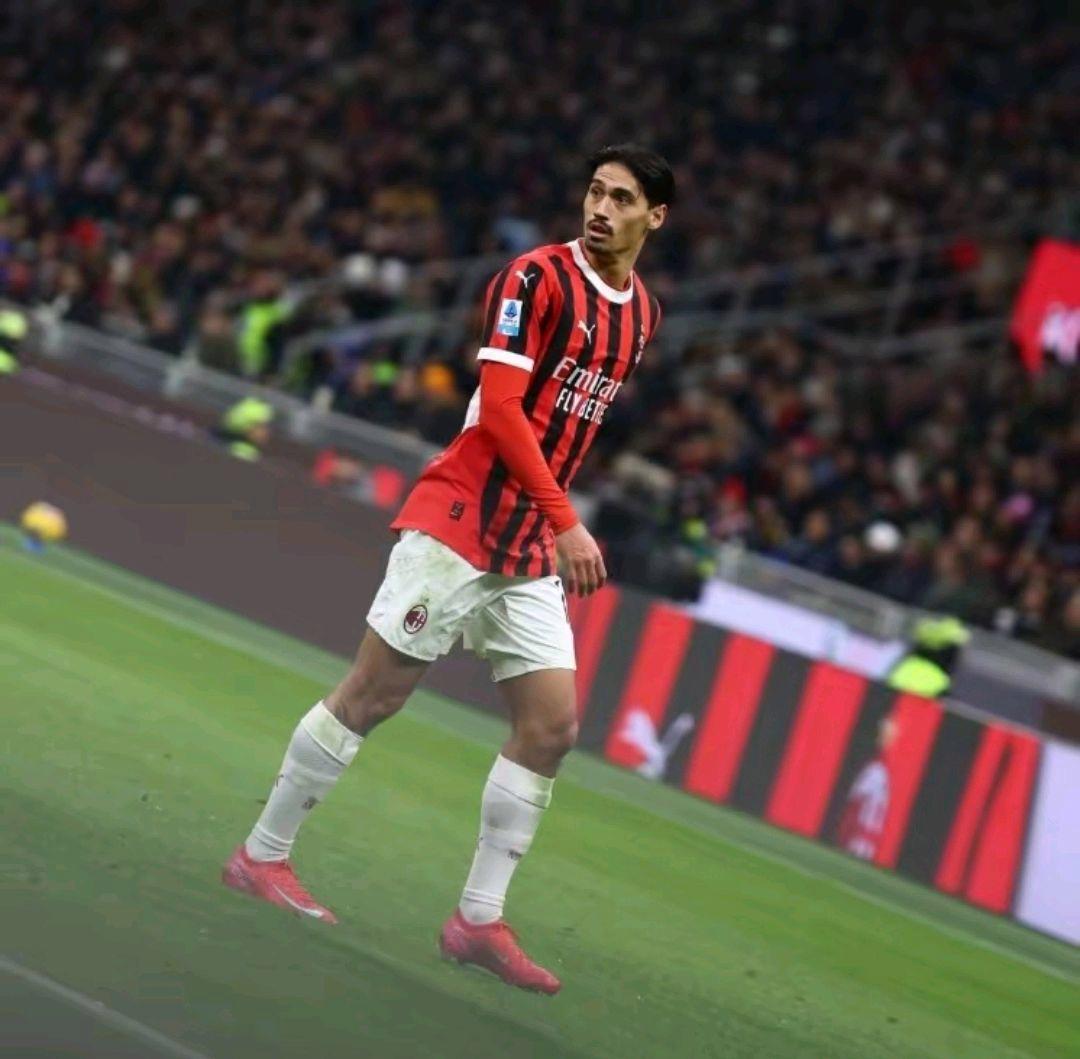 AC米兰客场战平,球队难挡连败压力的简单介绍 AC米兰客场战平,球队难挡连败压力的简单介绍