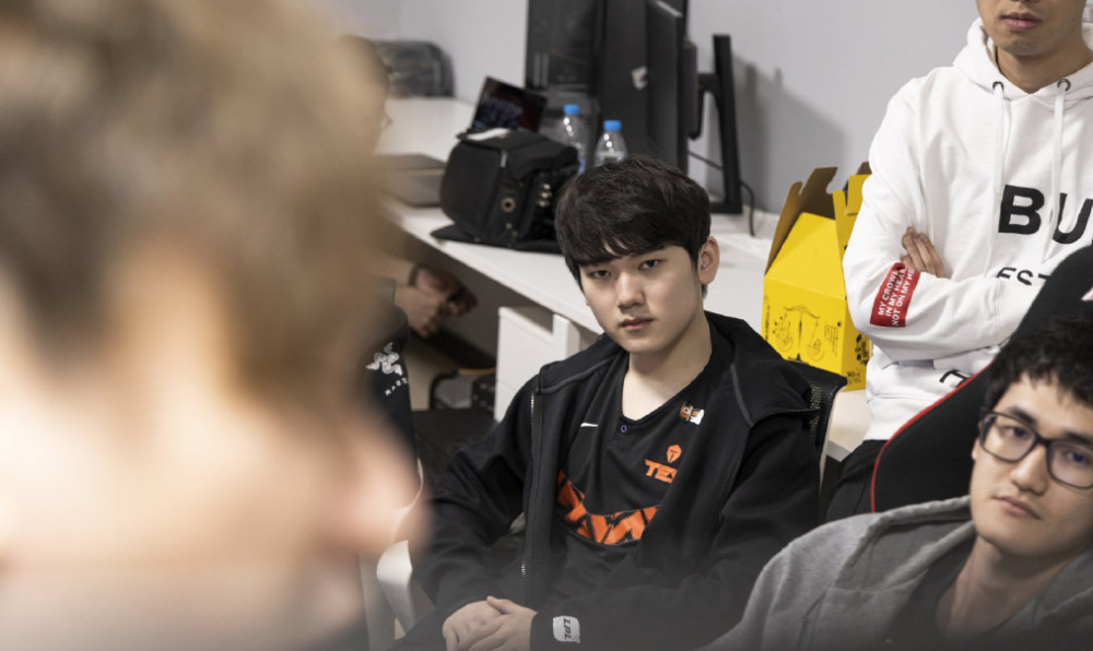 TSM血洗100T,JackeyLove拿下关键大龙顶尖较量四强赛,成为赛场最大亮点的简单介绍 TSM血洗100T,JackeyLove拿下关键大龙顶尖较量四强赛,成为赛场最大亮点的简单介绍