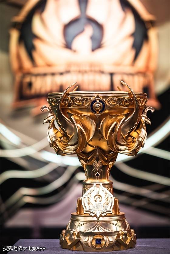 HKA险胜TES,Deft完成史诗逆转强强对话成都决赛之夜,技惊四座 HKA险胜TES,Deft完成史诗逆转强强对话成都决赛之夜,技惊四座