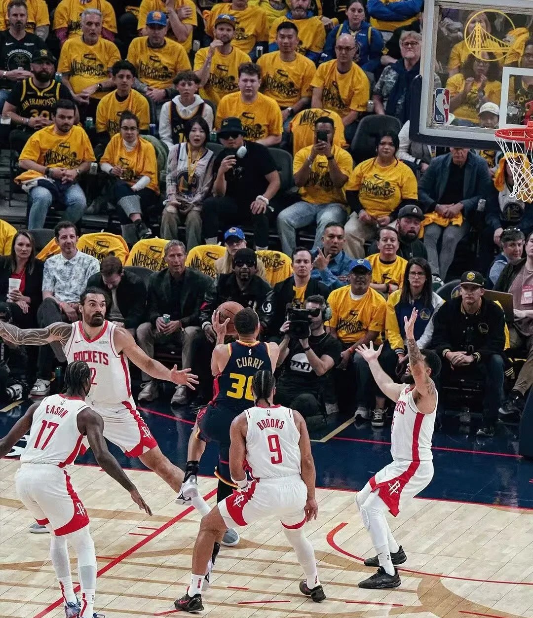 勇士不敌掘金，遭遇失利