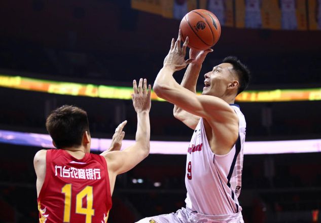 开云下载-男子排球半决赛：实力擂台，悬念重重