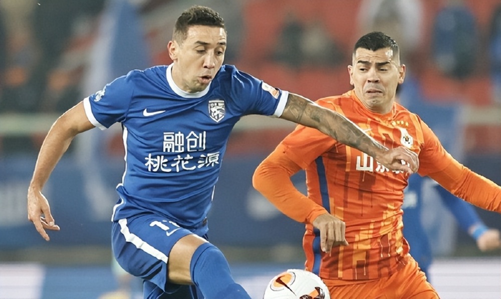 开云体育官网-格兰塔菲连胜在望，努力追赶领头羊