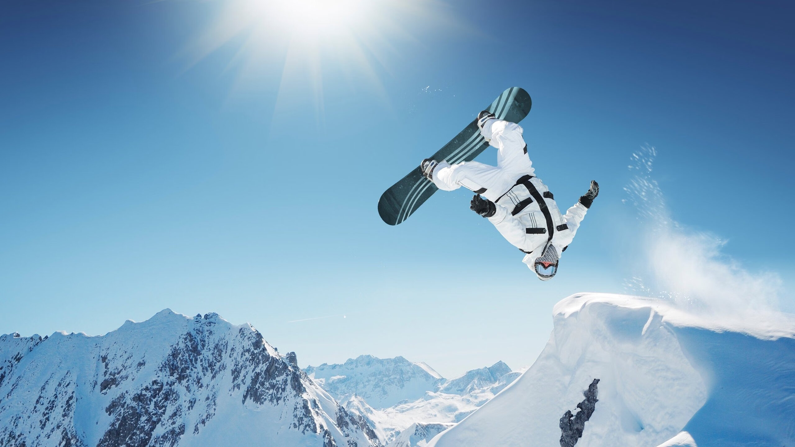 开云体育入口-足球的双重战场，从德黑兰到曼彻斯特的征服叙事