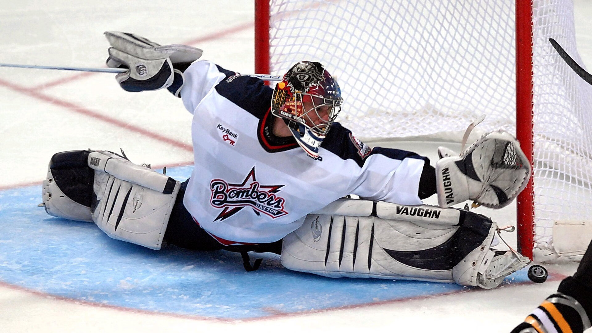 开云下载-跨越两大巅峰，唯一一个能在ATP总决赛翻盘后统治戴维斯杯的人